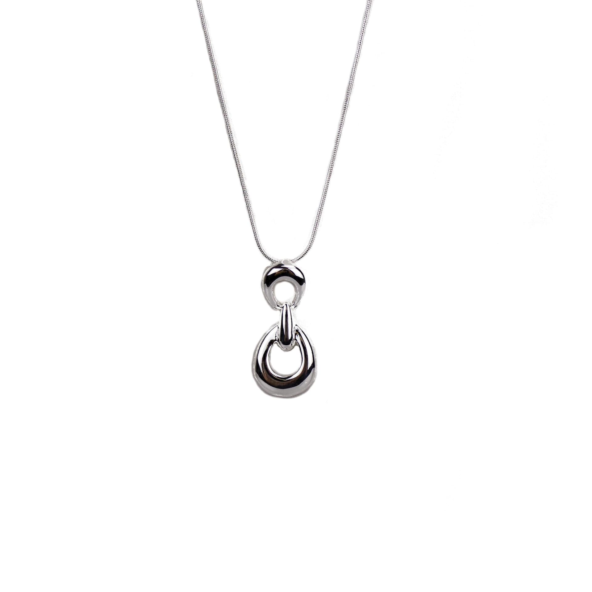Interlocking Hoops Pendant Necklace