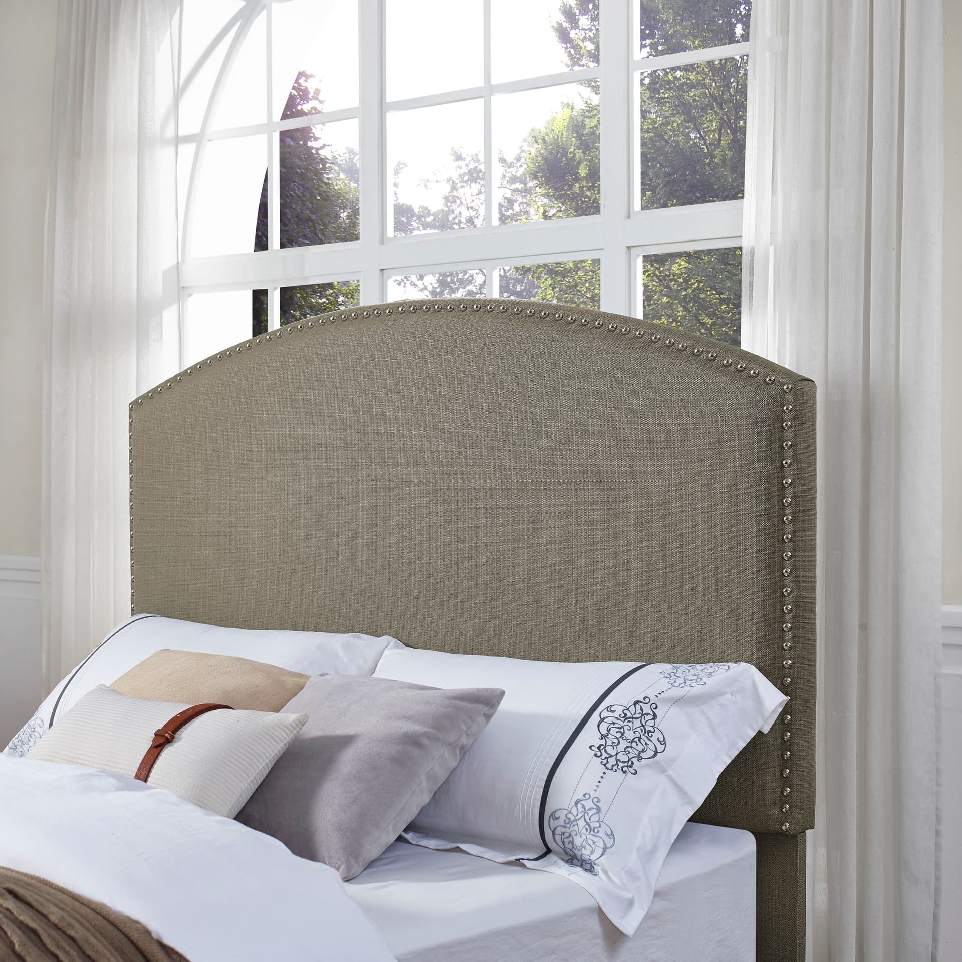 Cassie Upholstered Full/Queen Headboard