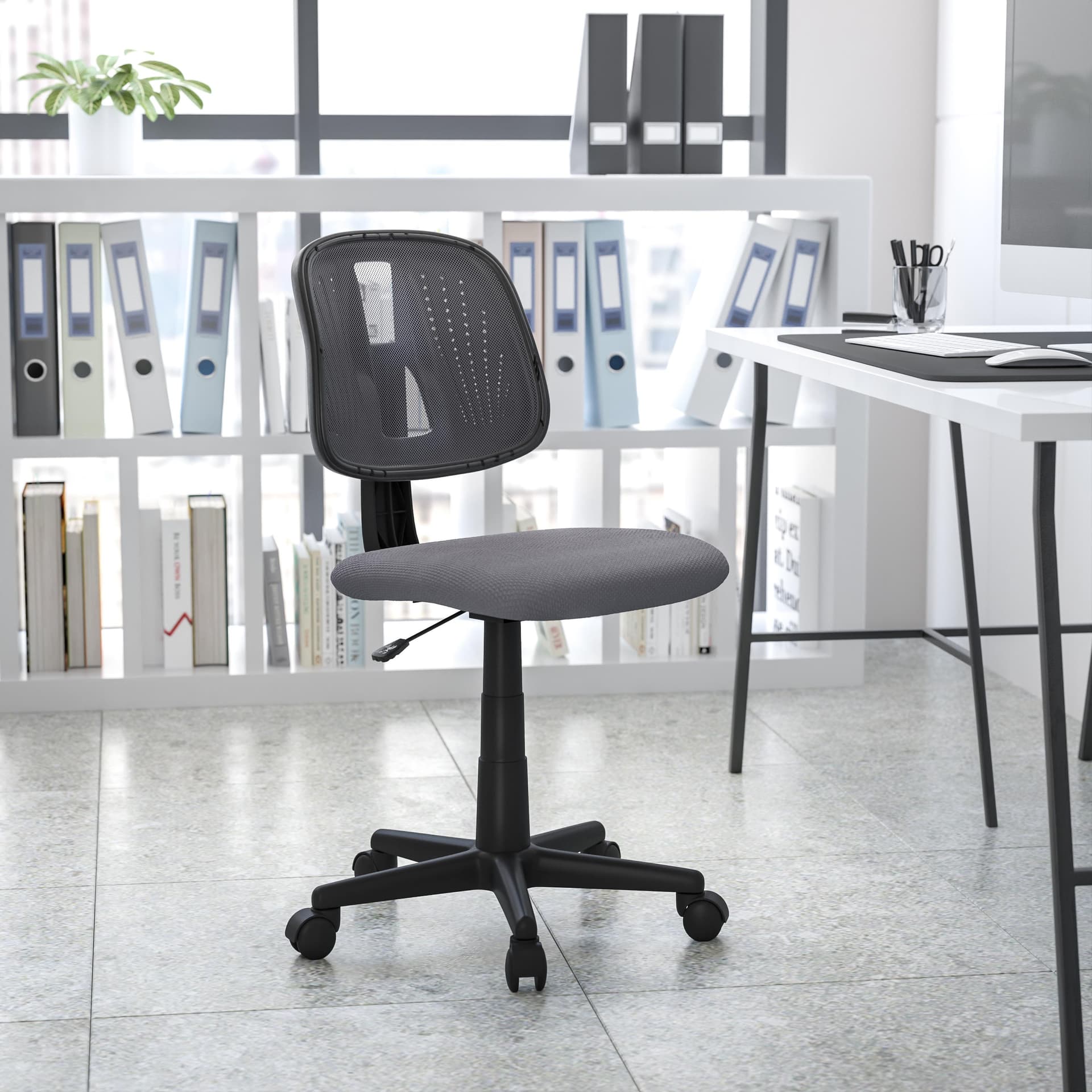 Flash Fundamentals Mid-Back Gray Mesh Swivel Task Office Chair with Pivot Back