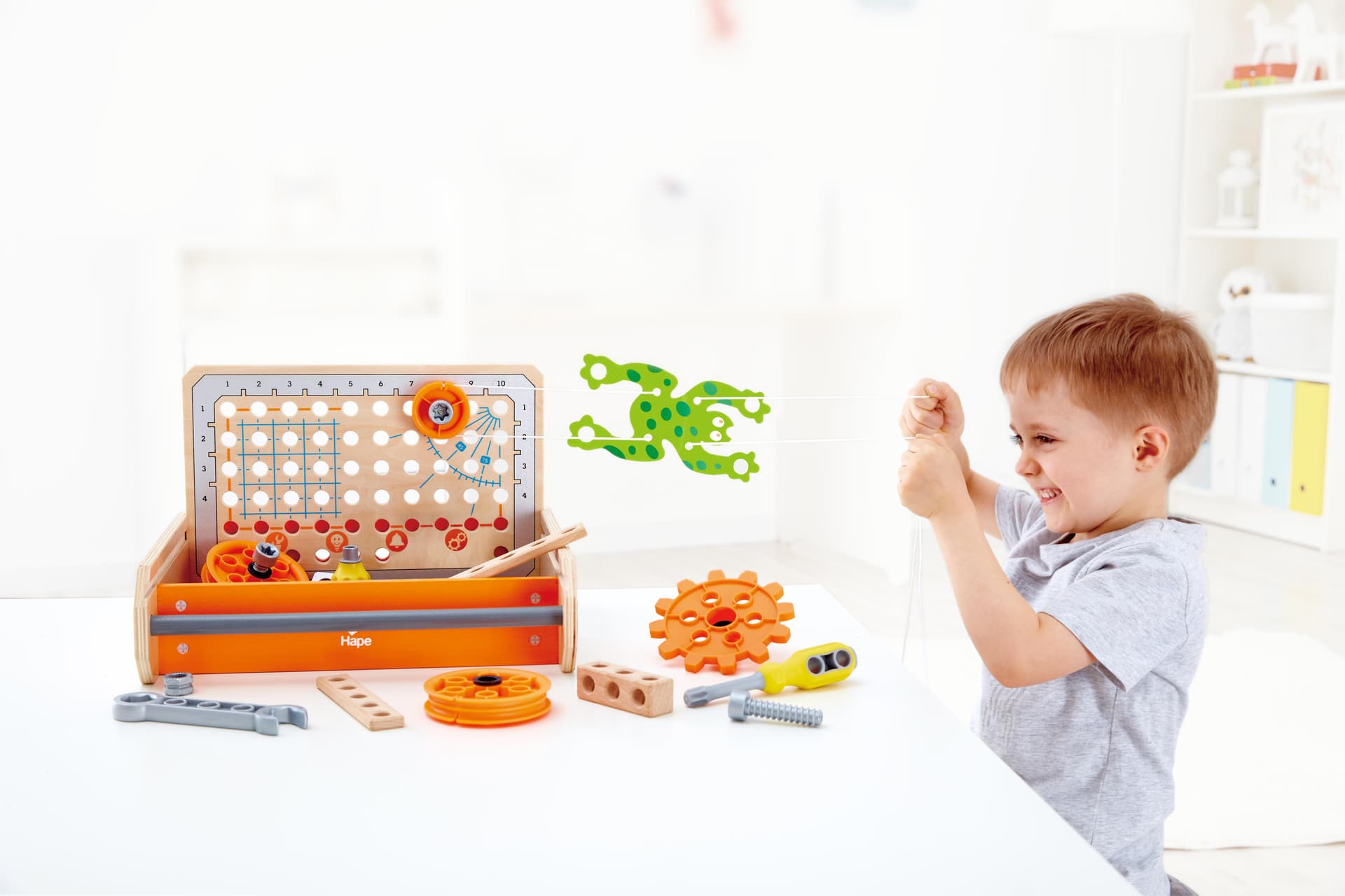 Science Experiment Toolbox Ages 4+ Years
