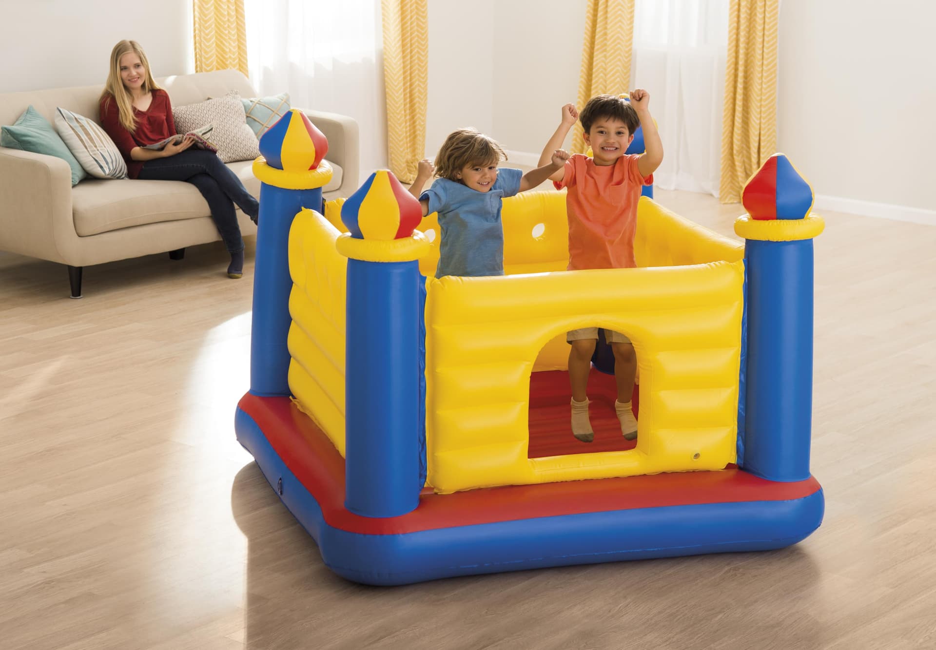 Jump-O-Lene Castle Bouncer, Age: 3-6
