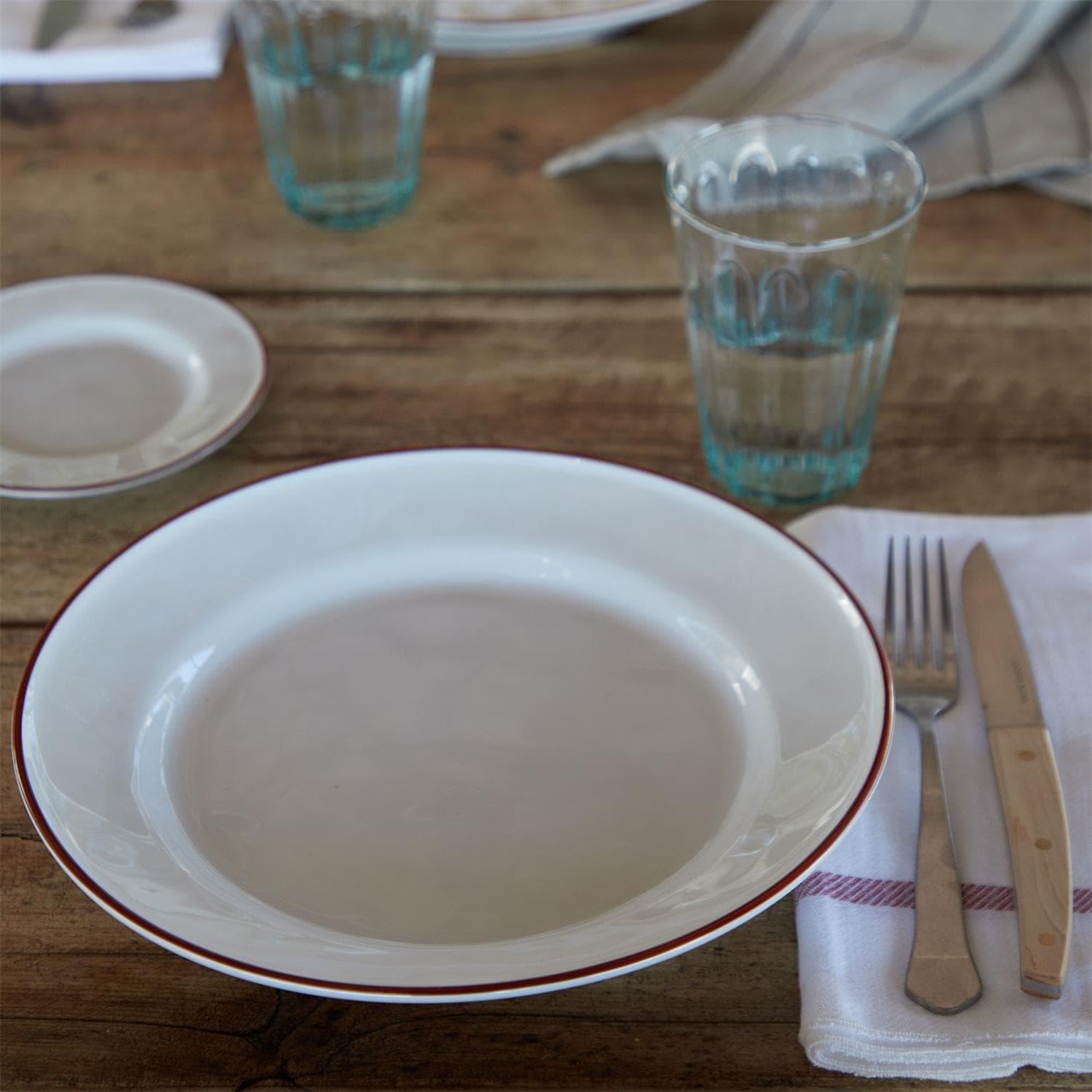 Beja 18pc Place Setting w/ Cereal Bowl
