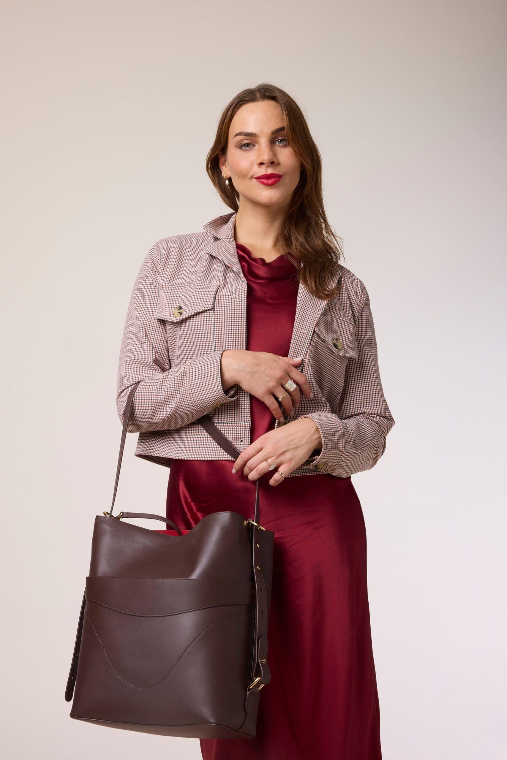 Marina Soft Bucket Leather Onyx