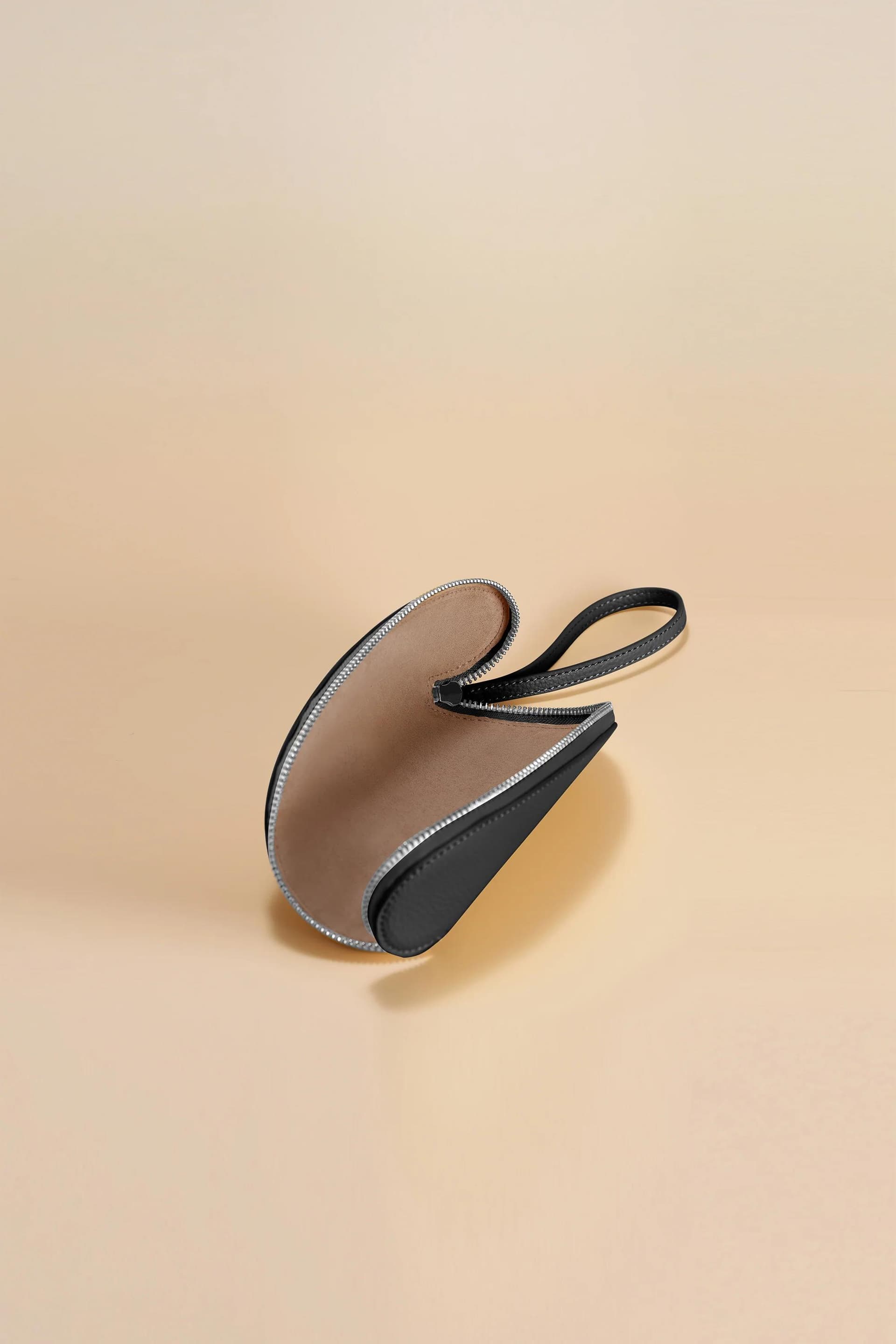 Wavy Case Cocoa