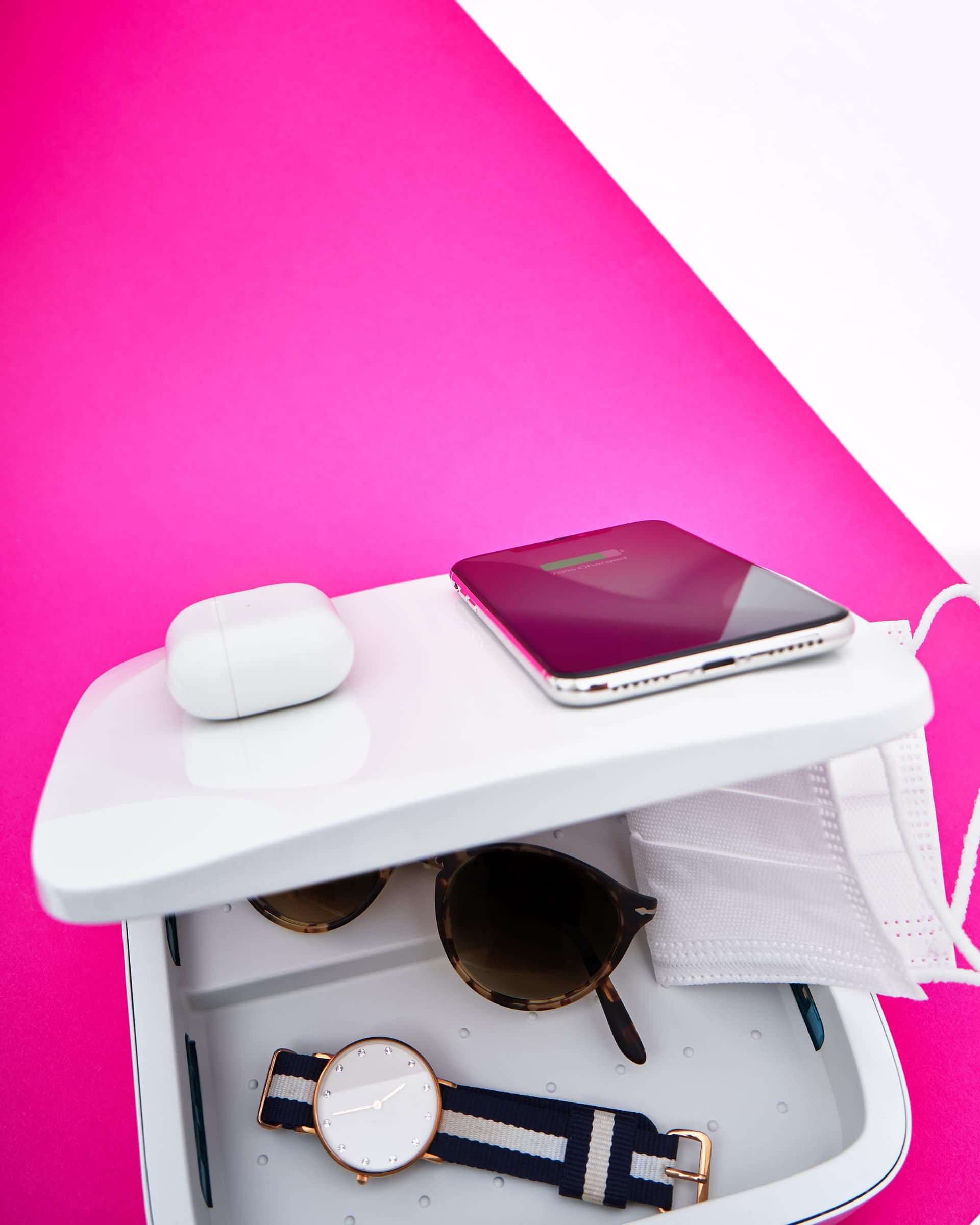 Einova Mundus Pro UV-C Sanitizer and Dual 10W Wireless Qi Phone Charger