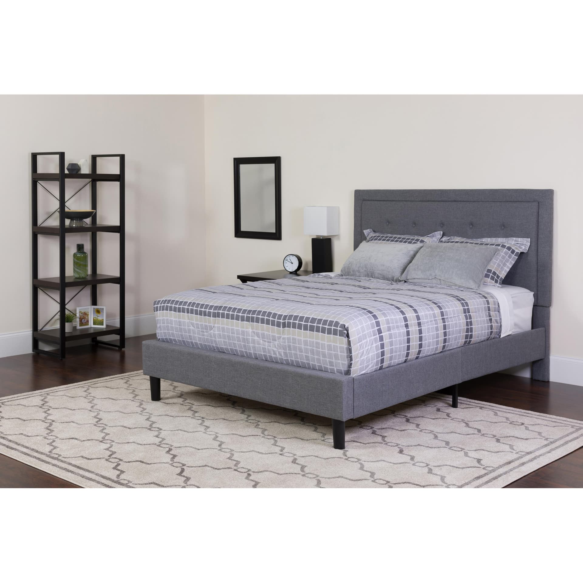Twin Size Panel Tufted Upholstered Platform Bed in Light Gray Fabric