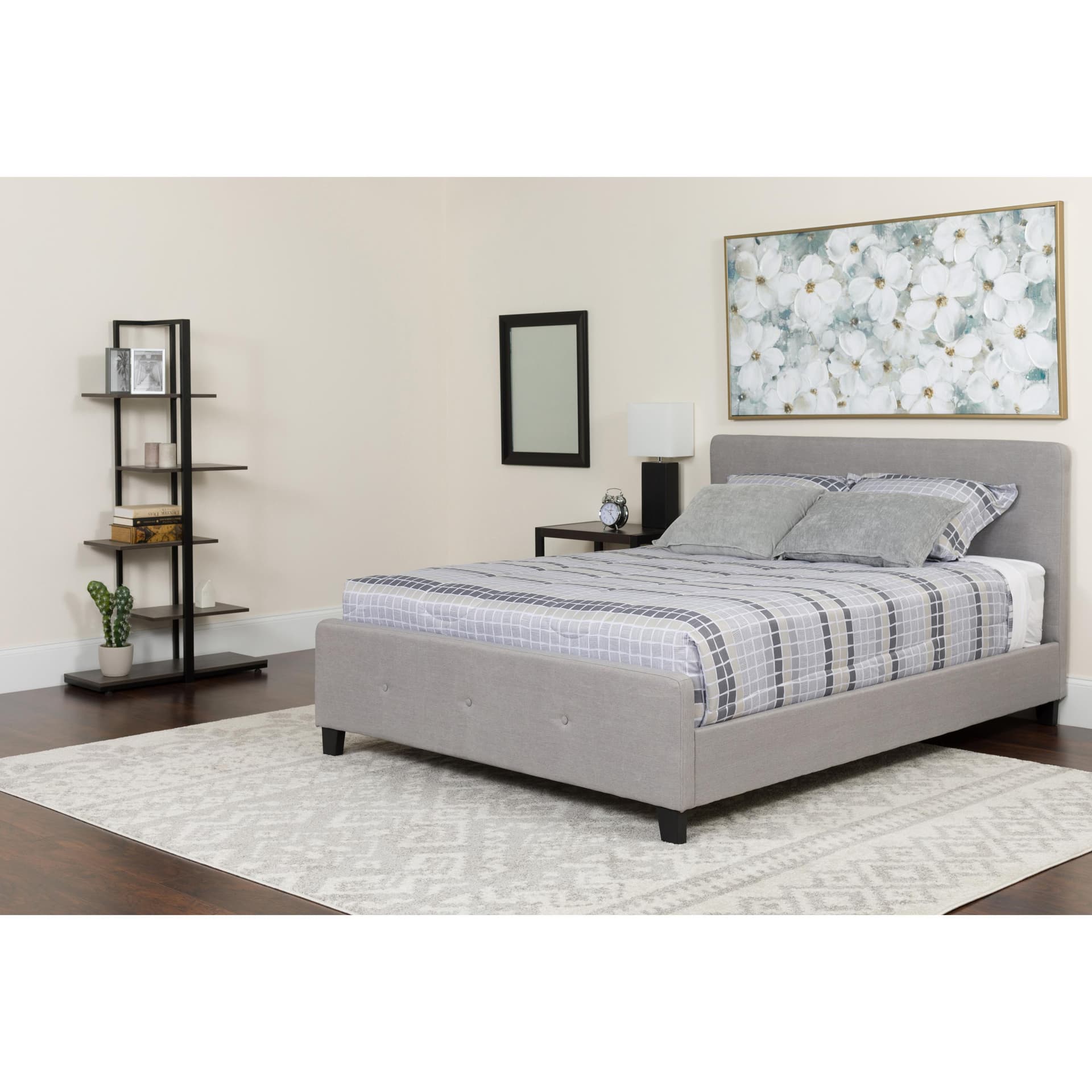 Full Size Three Button Tufted Upholstered Platform Bed in Light Gray Fabric