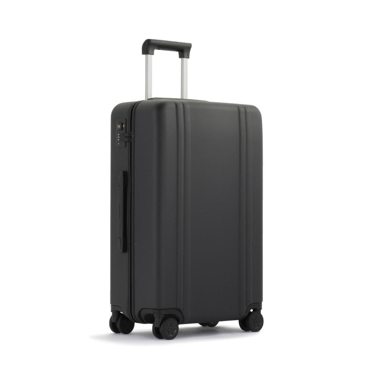Classic Lightweight Medium Travel Case