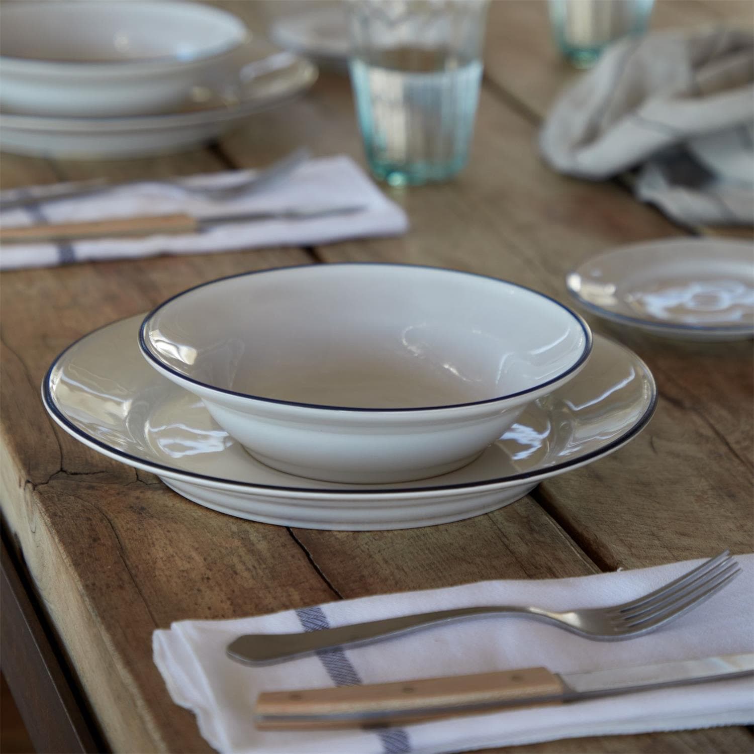 Beja 18pc Place Setting w/ Cereal Bowl