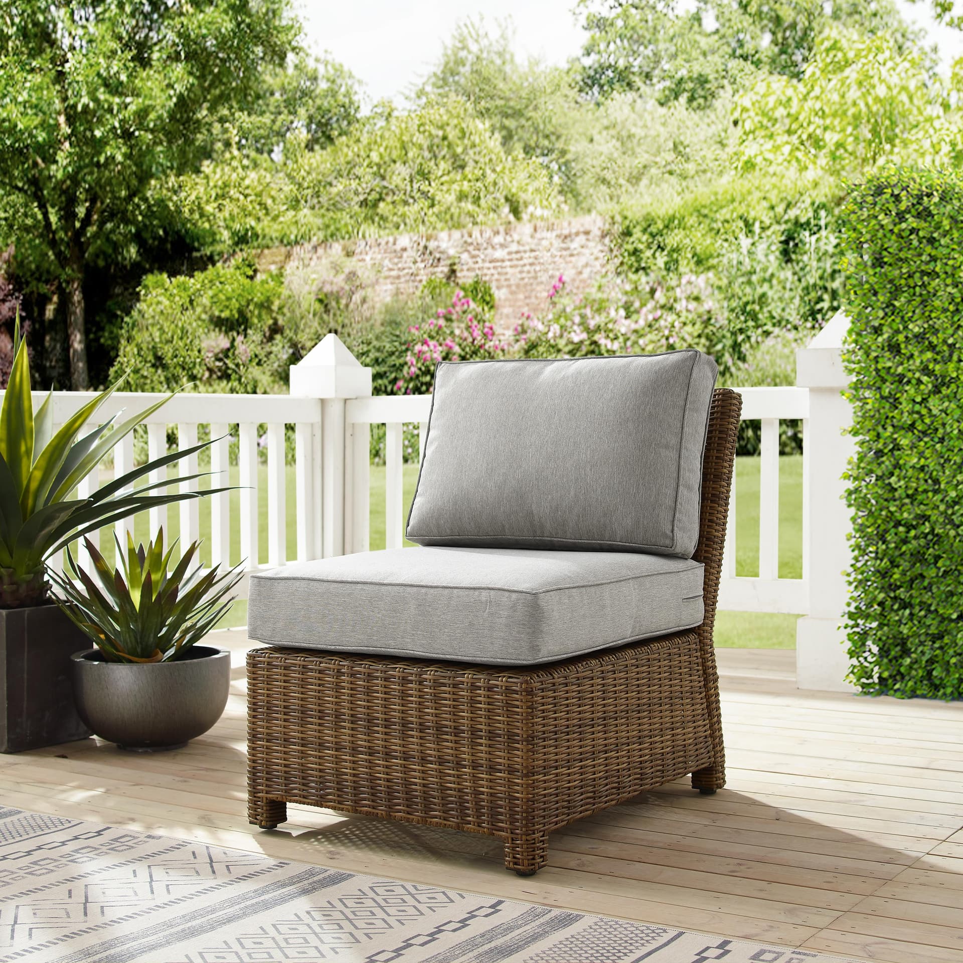 Bradenton Wicker Armless Outdoor Sectional Chair