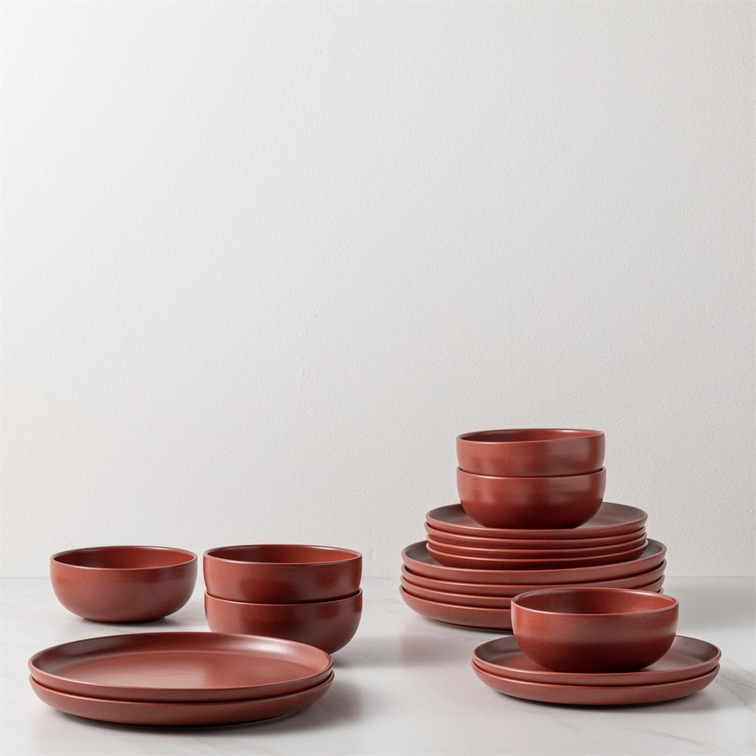 Pacifica 18-piece place setting w/ cerea