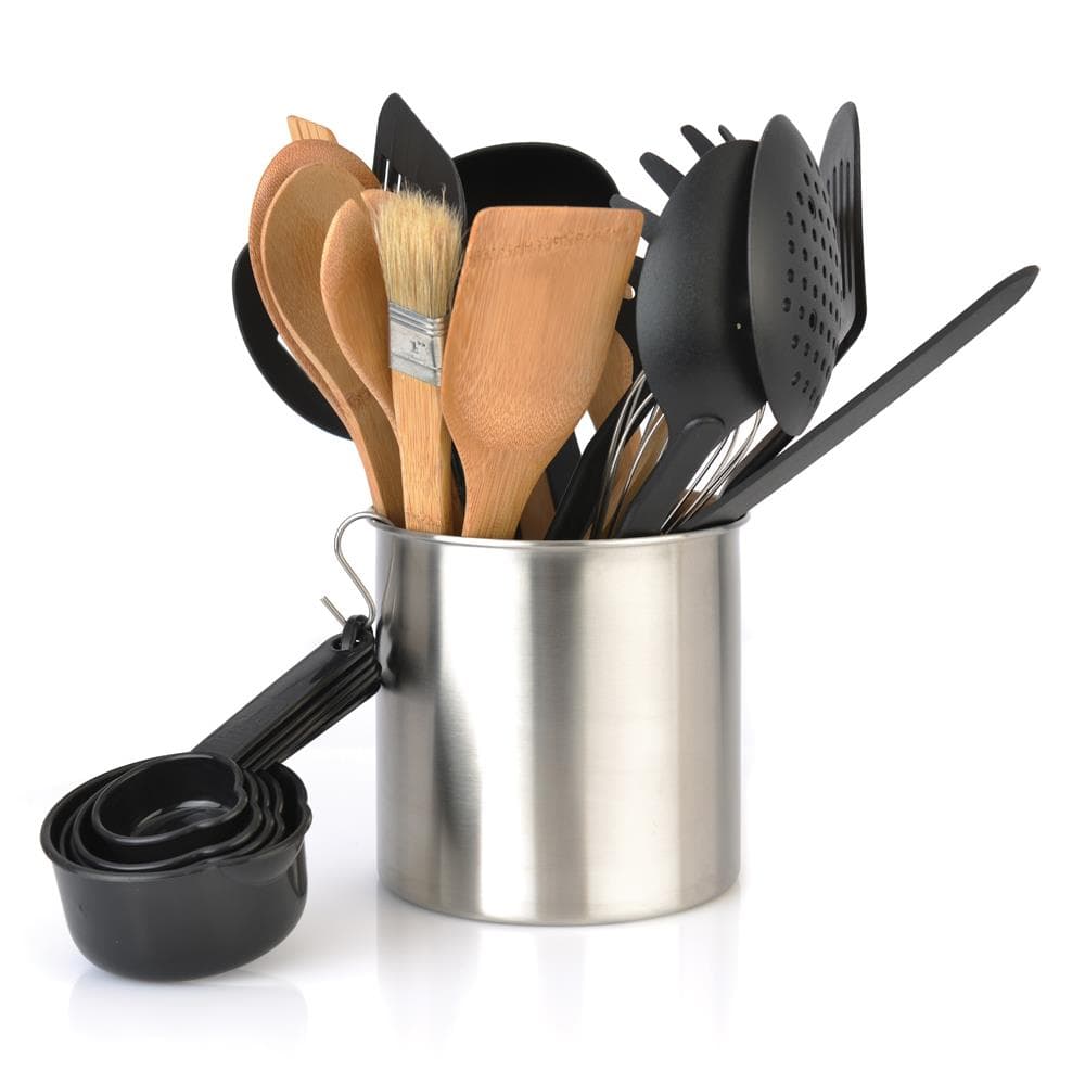 Studio 23pc Tub of Tools